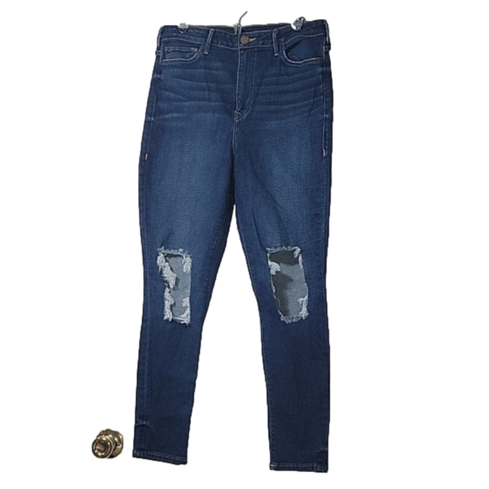 TRUE RELIGION "CAIA" ultra high rise super skinny jeans, Size 32 distressed knee